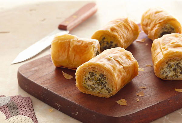 Make-Ahead Spinach Phyllo Roll-Ups